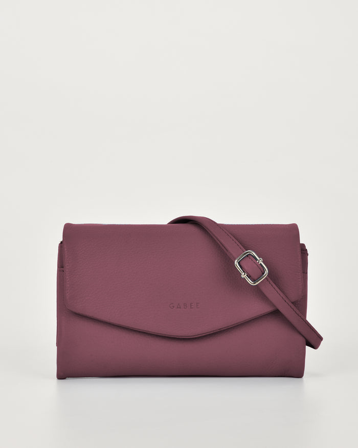 Chelsea Leather Crossbody Wallet