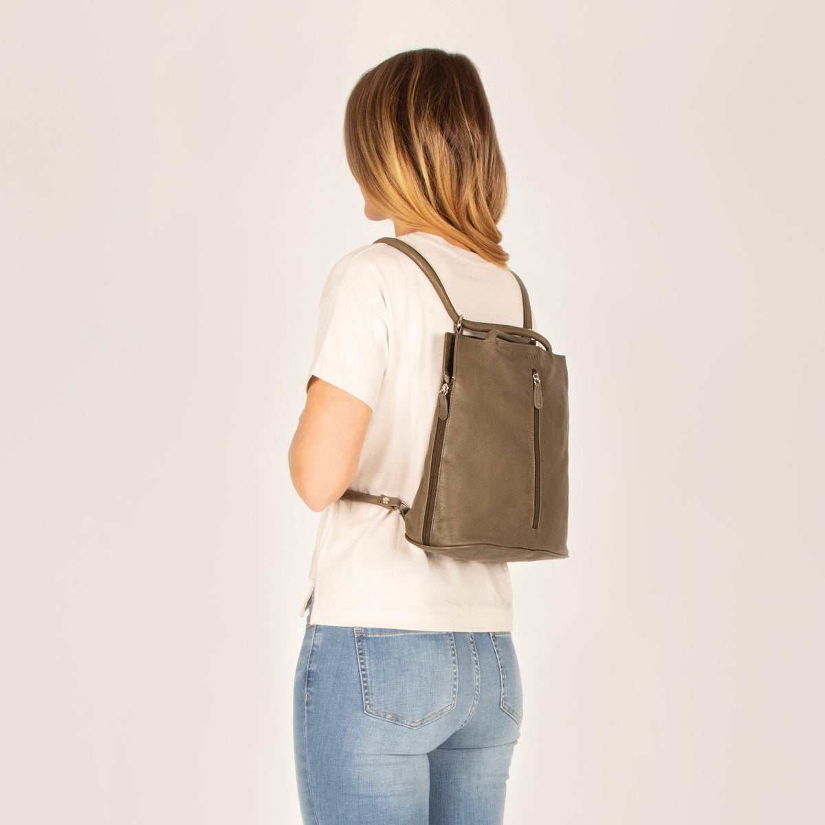 Ellie Leather 2 in 1 Convertible Shoulder Bag / Backpack
