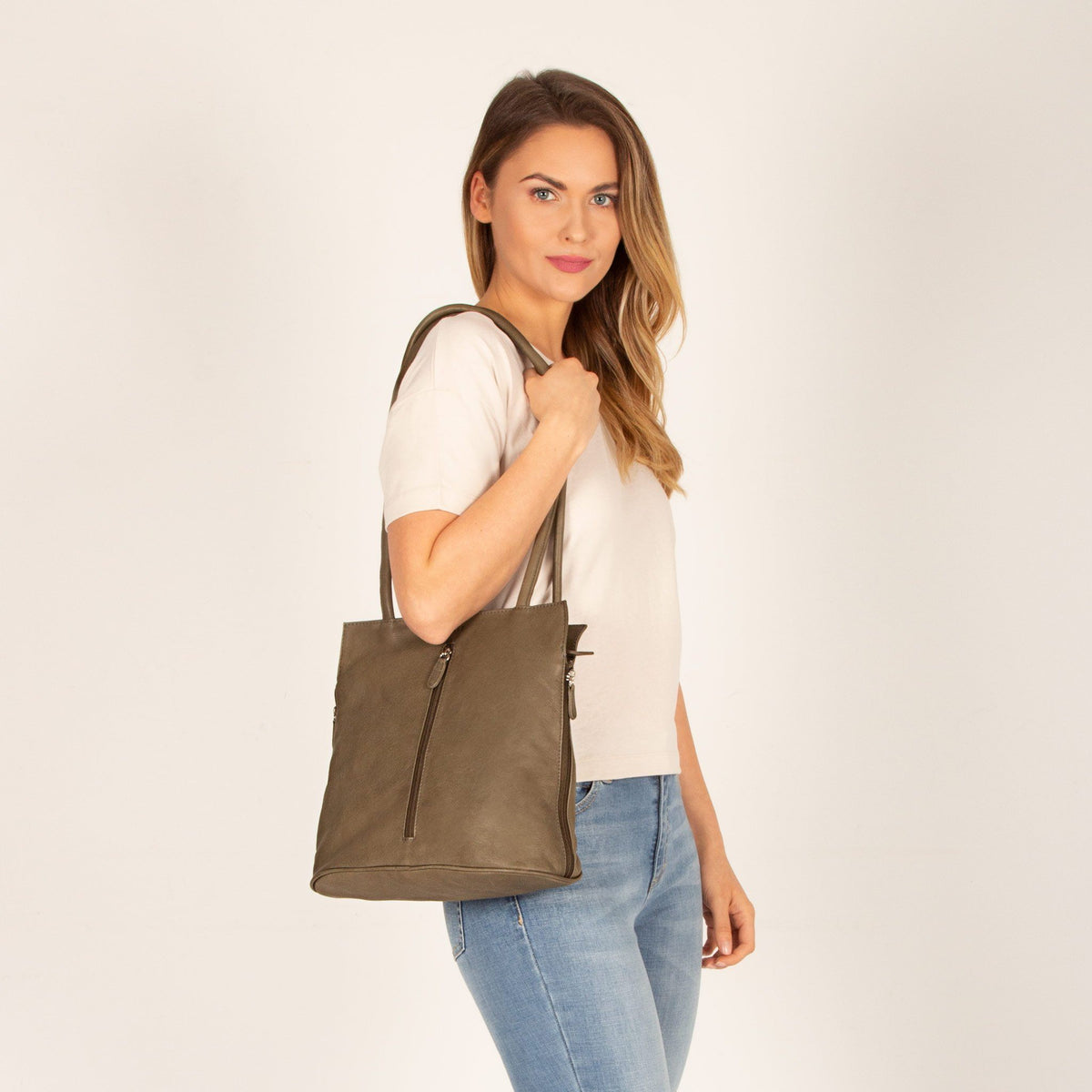 Ellie Leather 2 in 1 Convertible Shoulder Bag / Backpack
