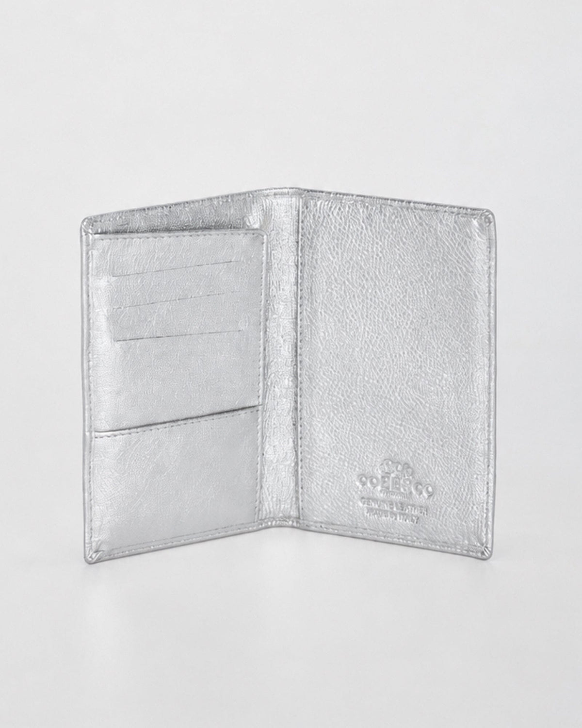 Billy RFID Leather Passport Wallet - Silver COBB & CO 