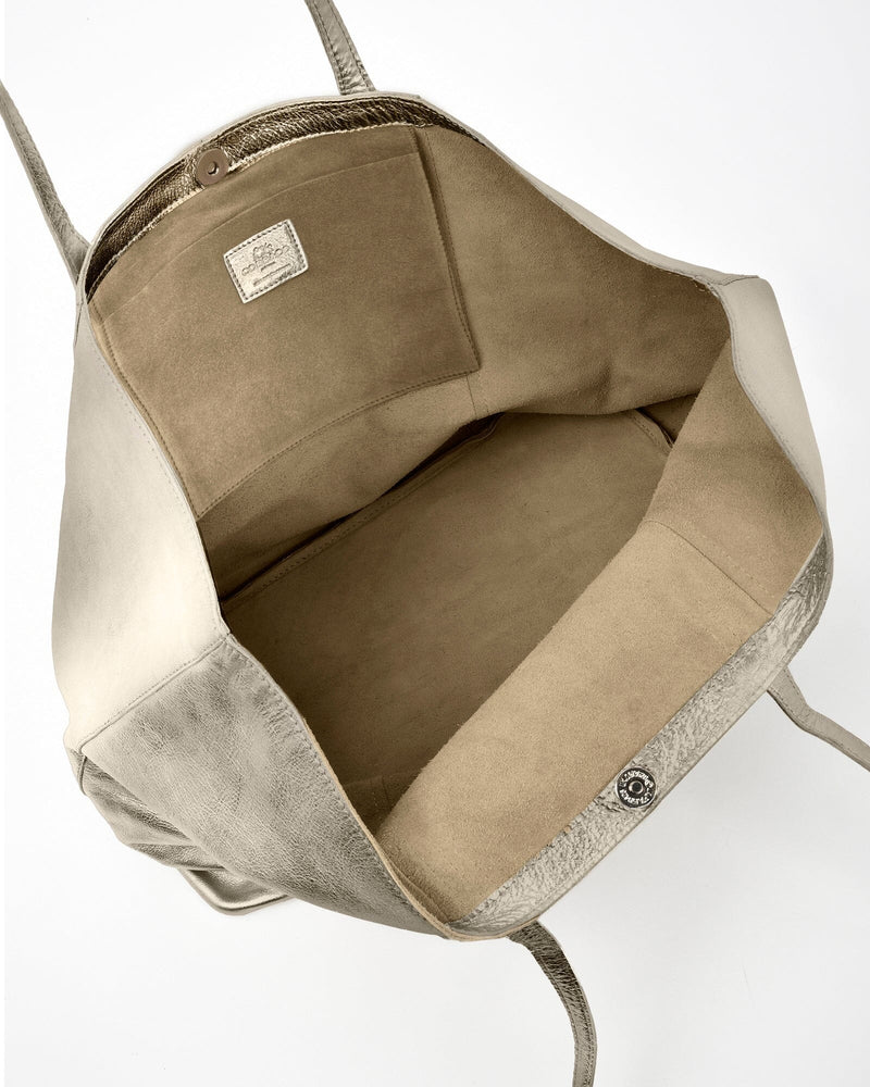 Elara Metallic Hobo