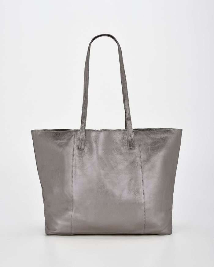 Elara Metallic Hobo