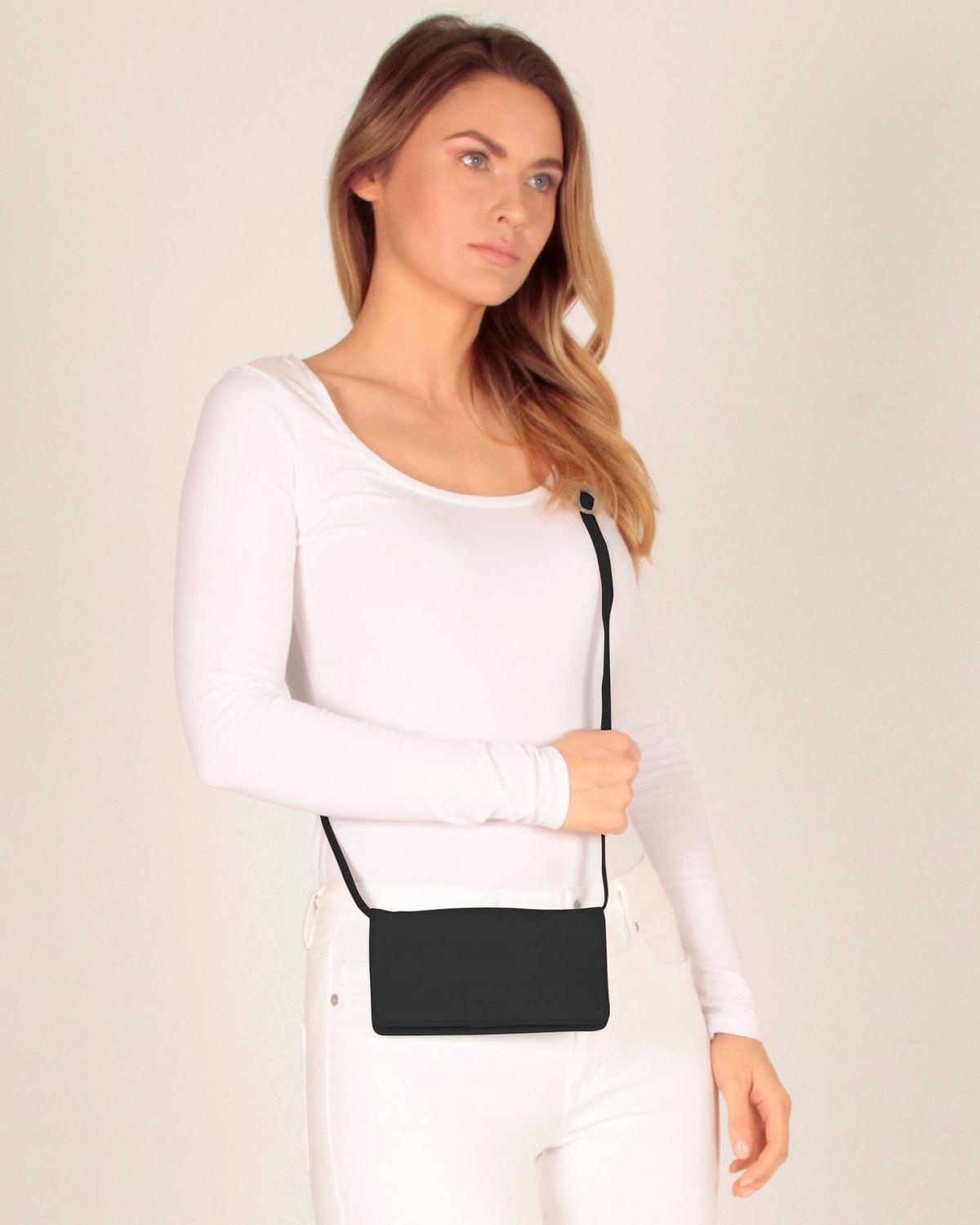 Stirling Leather Smart-Phone Wallet Crossbody - Black