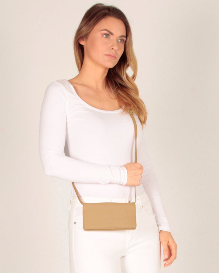 Stirling Leather Smart-Phone Wallet Crossbody - Camel