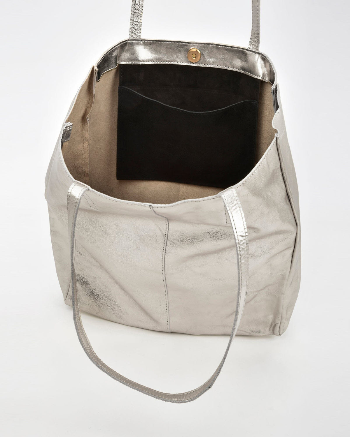 Venus Metallic Hobo