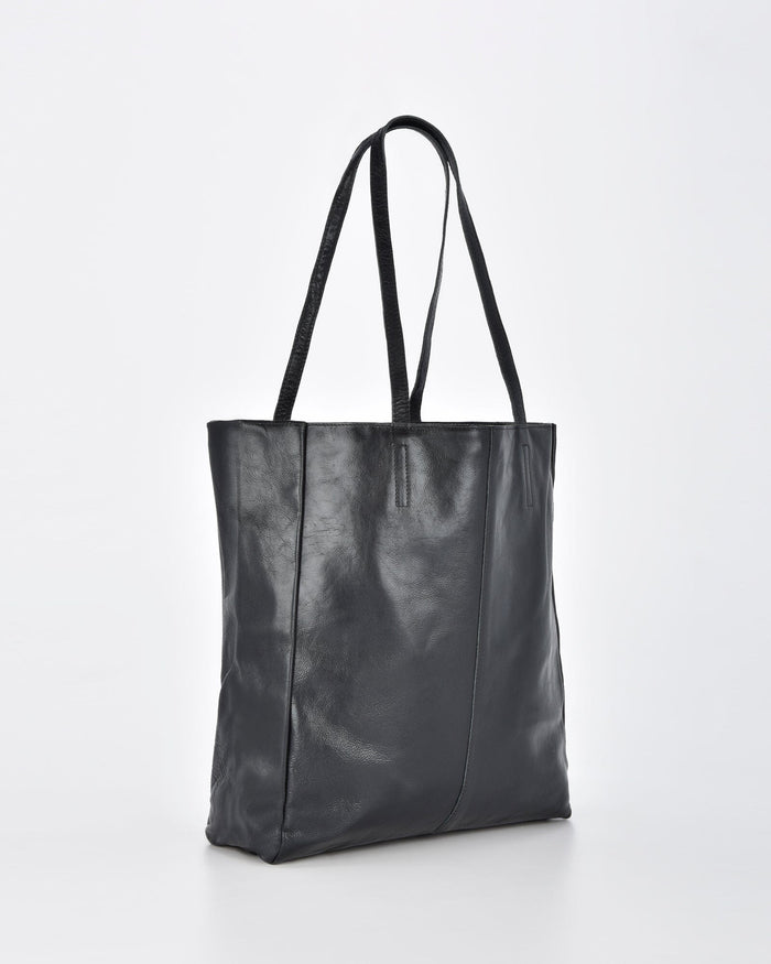 Venus Patent Leather Hobo - Black